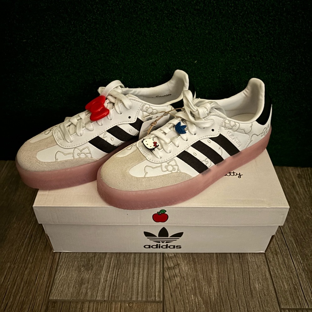 NWT Adidas x Hello Kitty Sambae Platform Sneakers White Pink Gum Sole Women 7.5